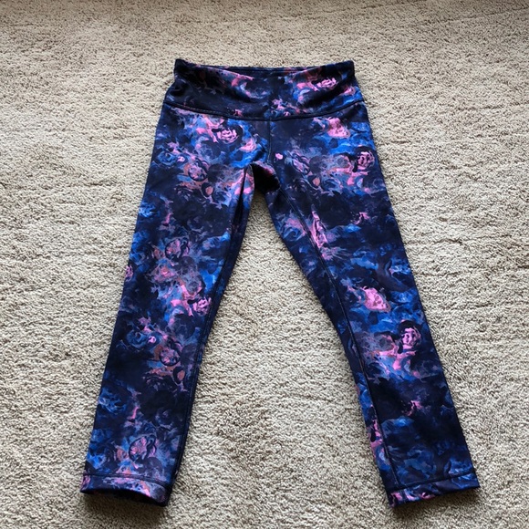 lululemon athletica Pants - Lululemon Wunder Under Crops